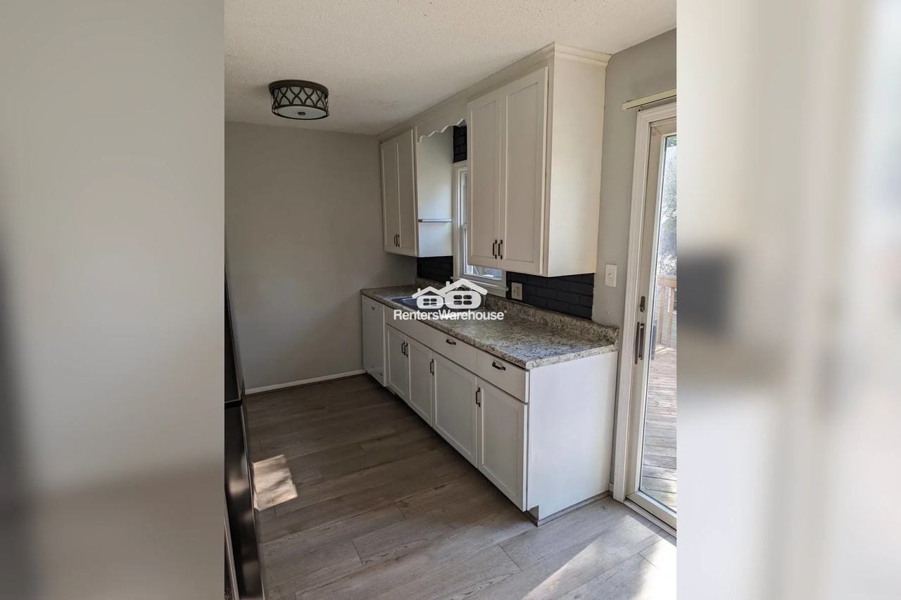 3722 Sumter Ave S - Photo 2 of 12