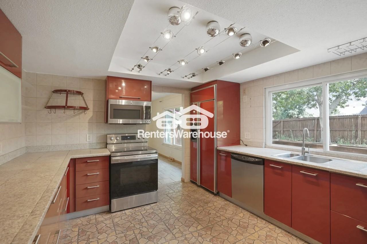 12452 E Amherst Cir - Photo 3 of 29