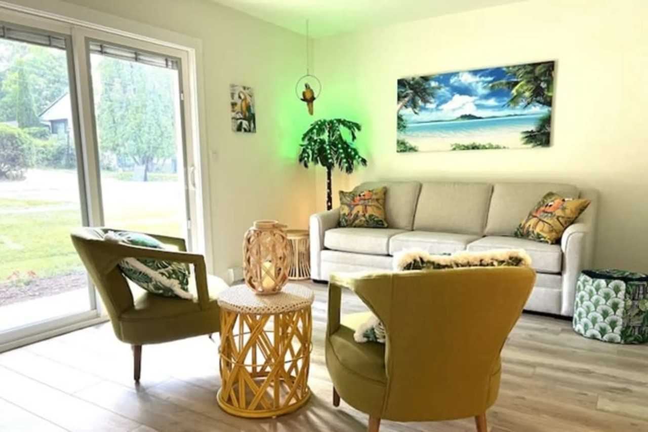 415 Cass St - Photo 2 of 5