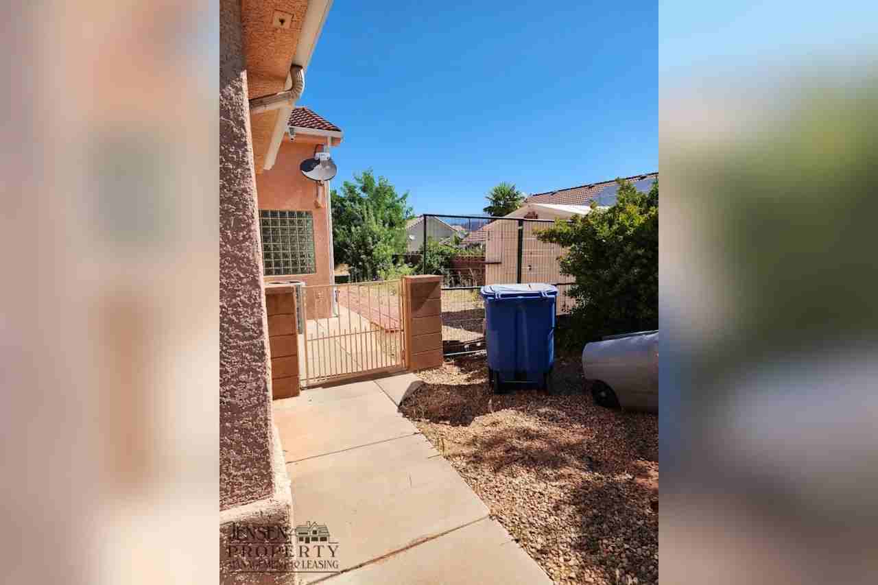 137 East 755 South Studio Unit Through East Gate - Photo 3 of 40