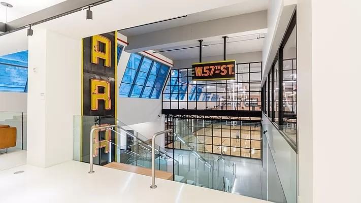 606 W 57th St #938 - Photo 6 of 11