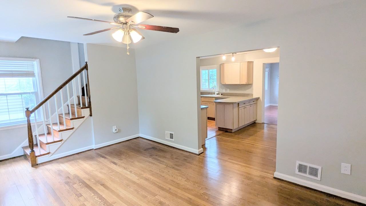 926 17th St S - Photo 4 of 29