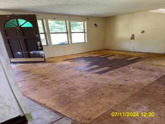 2382 Barnes Rd - Photo 2 of 10