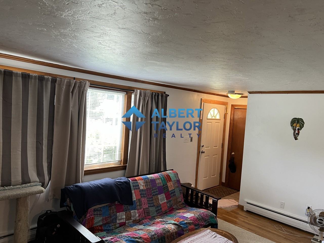 164 Lane Dr - Photo 3 of 32