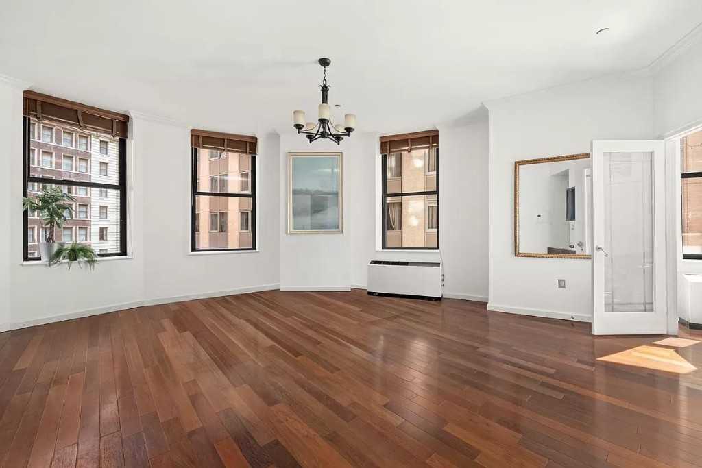 Wall Street Ct #505 - Photo 3 of 11