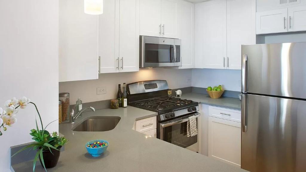 S End Ave #10C - Photo 6 of 18