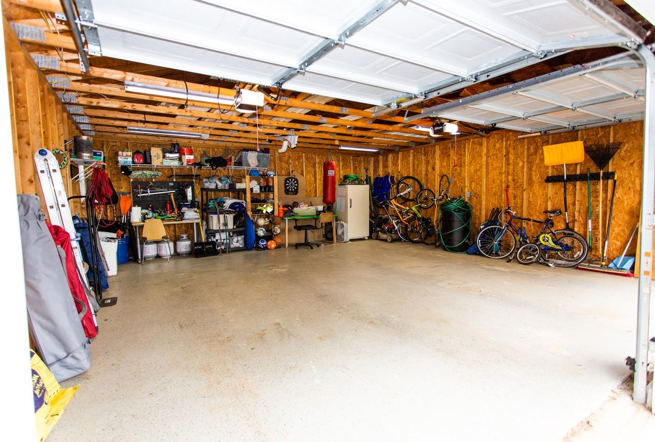 1712 Olney Rd - Photo 3 of 33