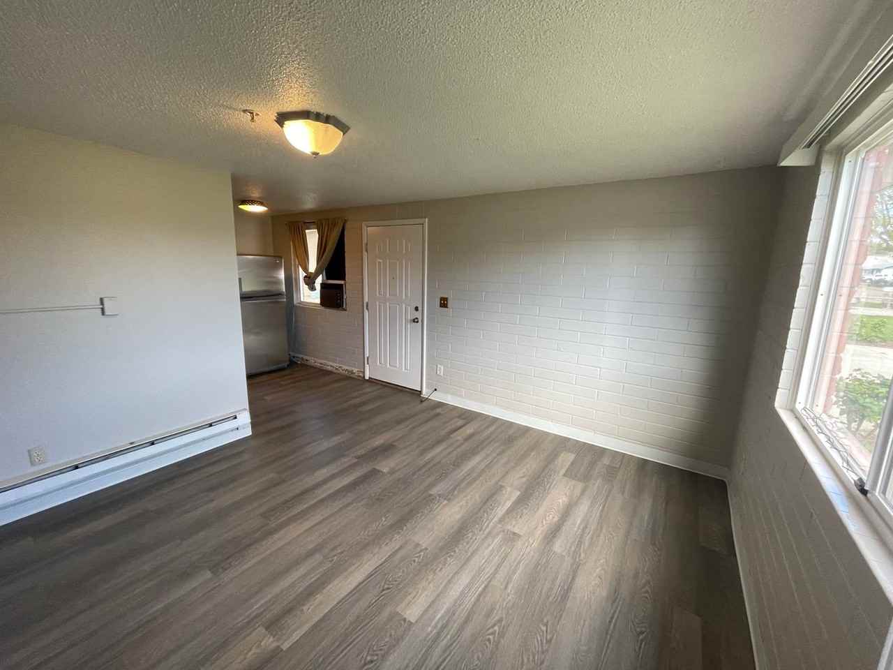 1818 Linden - Photo 3 of 23