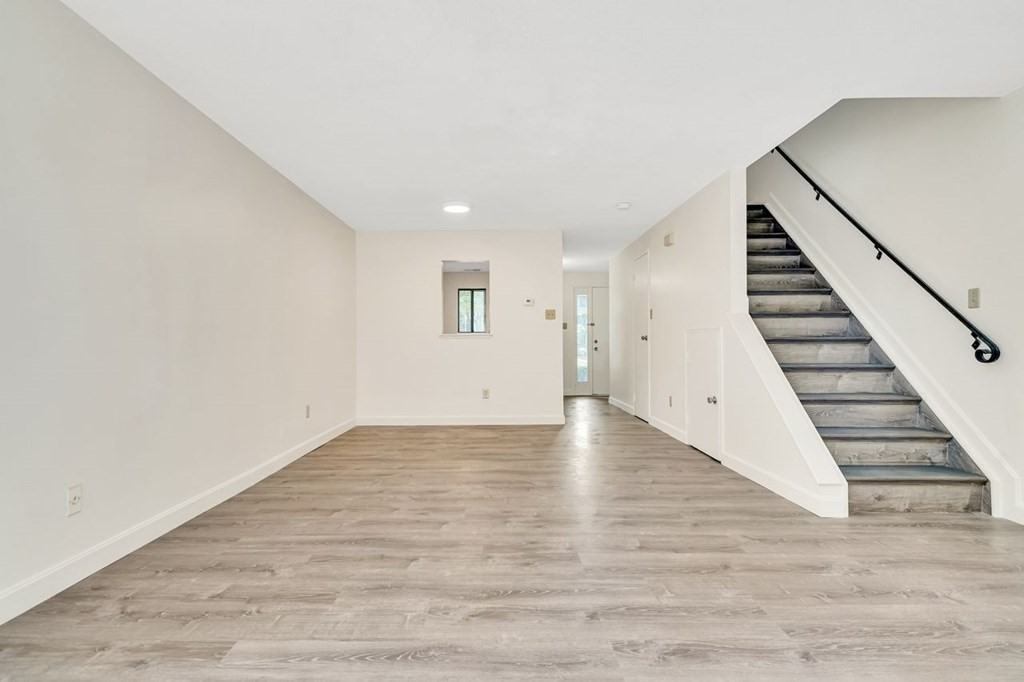 28 Village Hill Ln #28VHL - Photo 5 of 14