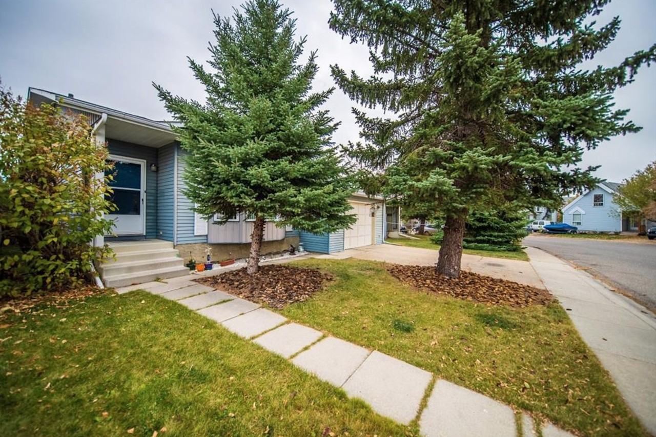 91 Riverbrook Way Southeast - Photo 2 of 38