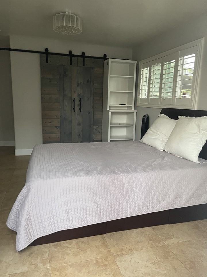 20021 Bushard Street - Photo 4 of 12