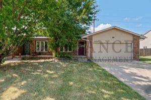 featured image of 10919 W Nantucket St