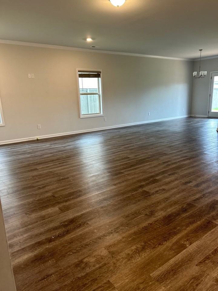 320 Temper St - Photo 3 of 26