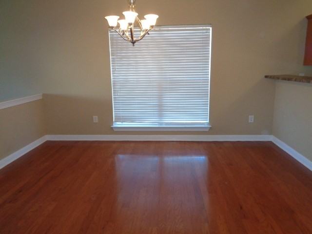 1058 Riverspring Dr - Photo 2 of 13