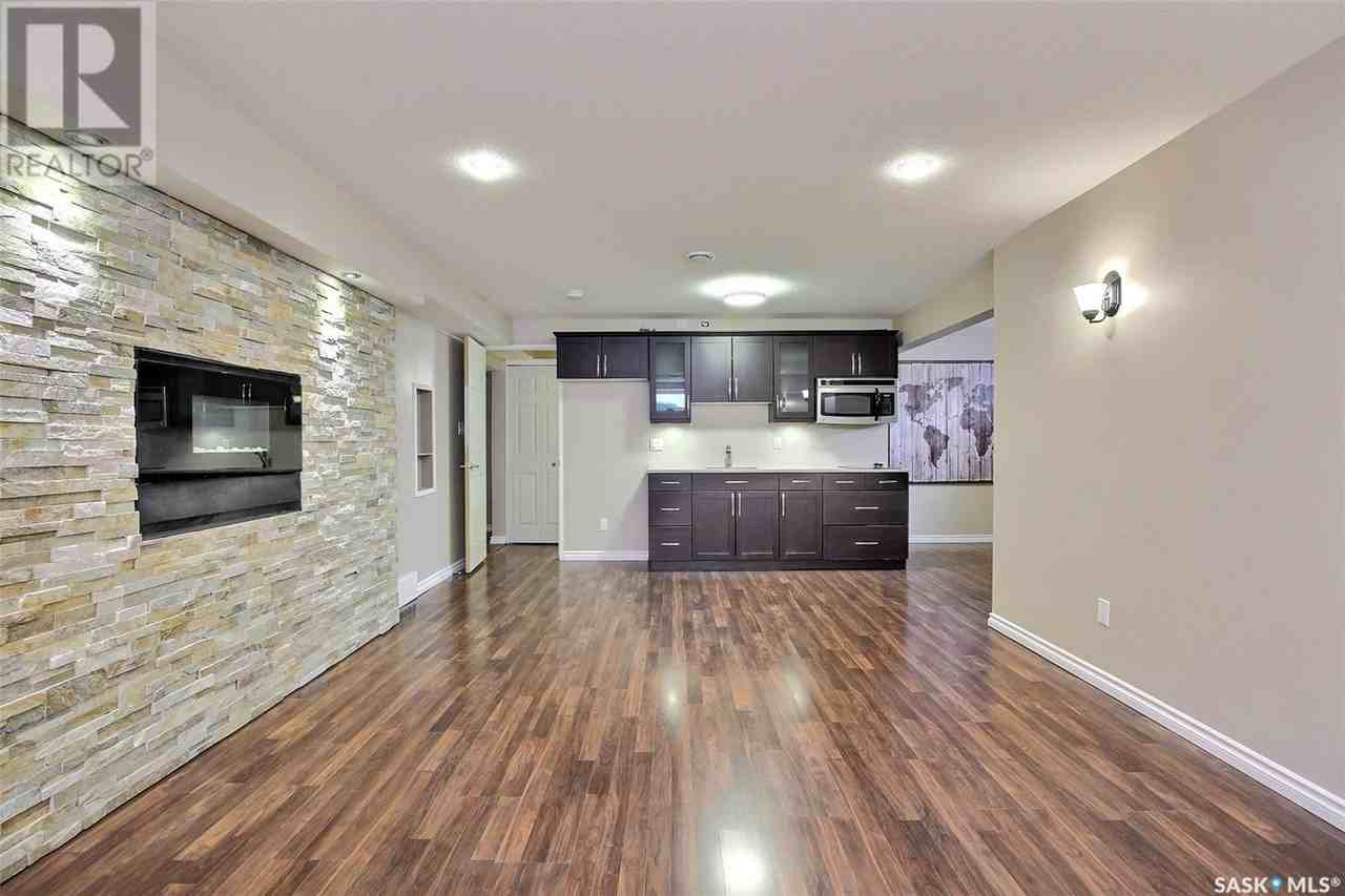 2523 Broderick Road - Photo 3 of 8