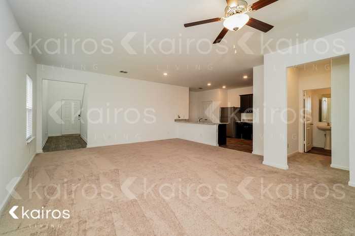 954 Shady Brk - Photo 2 of 16