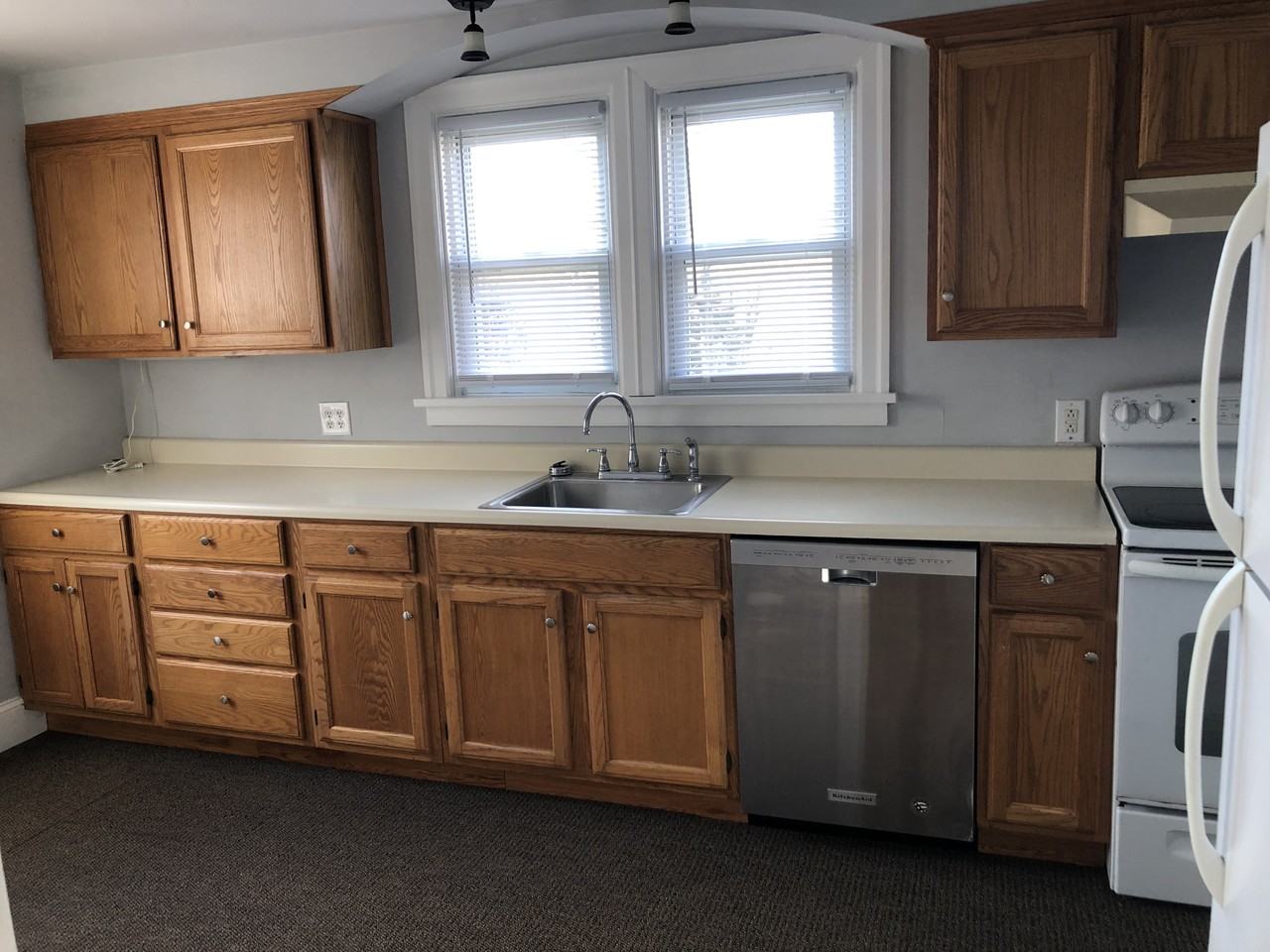 158 N Main St #A - Photo 3 of 14