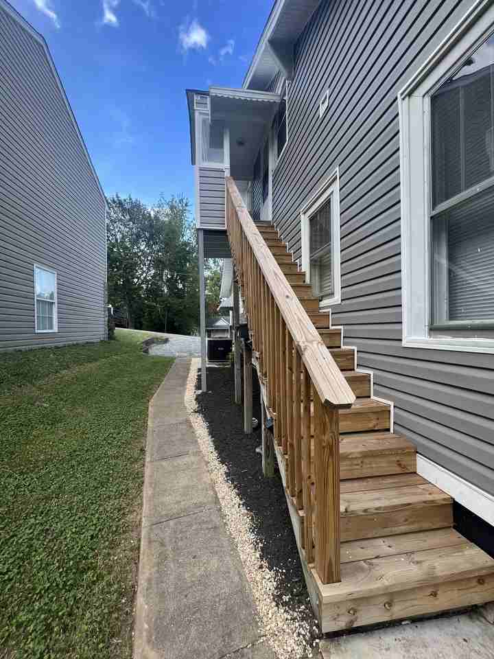 247 Foxland Ave #B - Photo 3 of 11