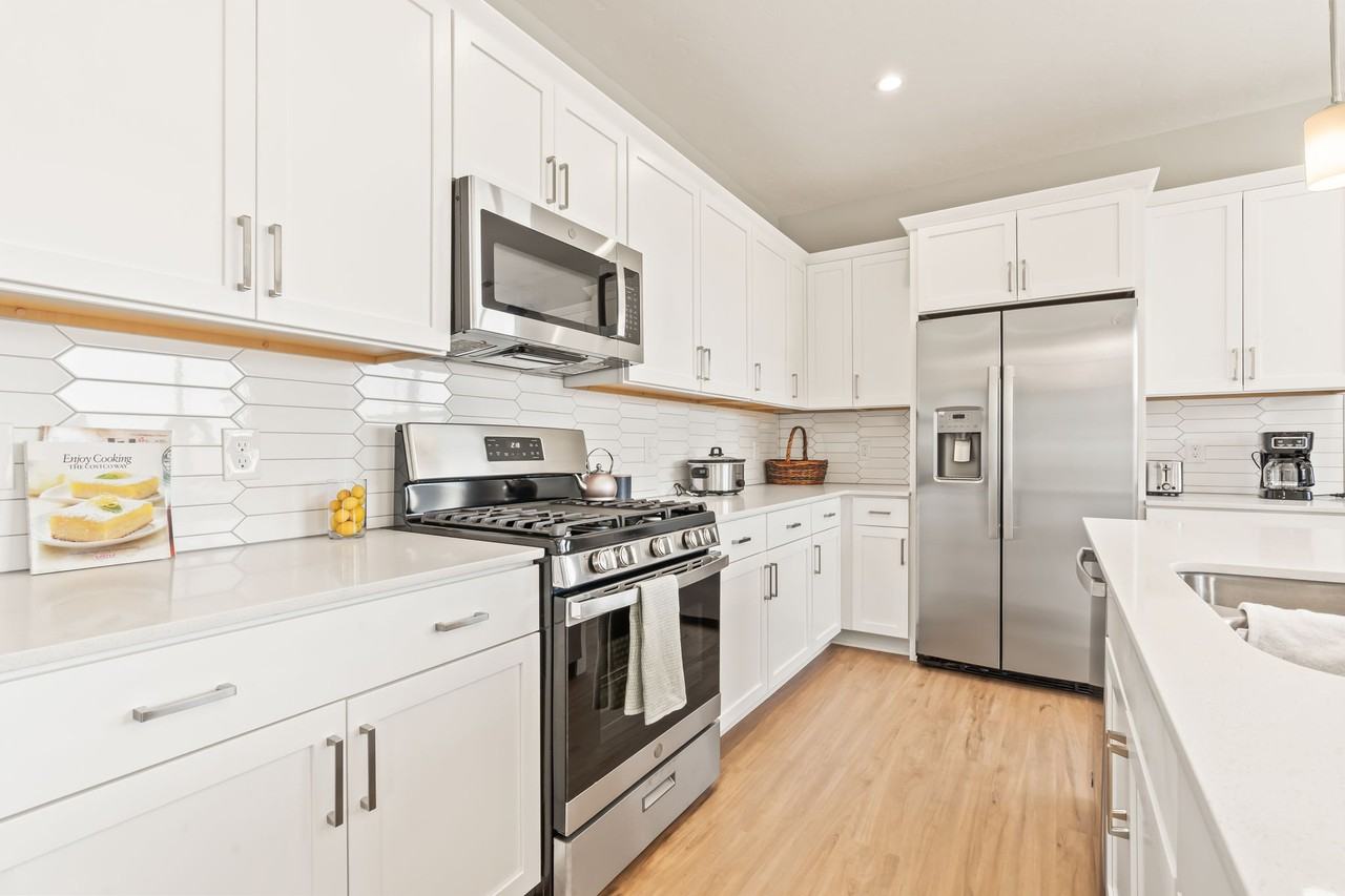 10 South Quincannon Avenue - Photo 3 of 10