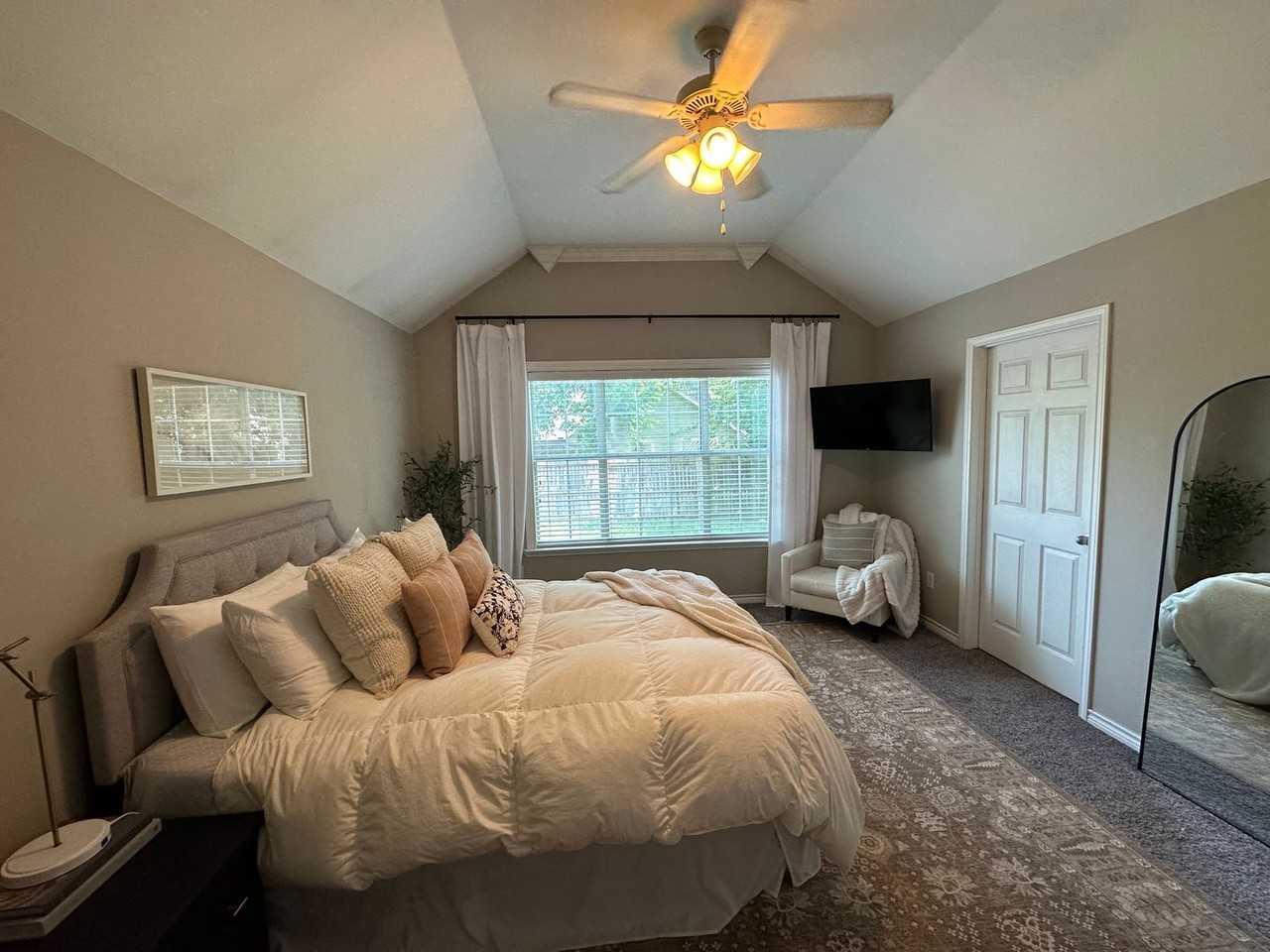 1319 N Penelope St - Photo 6 of 19