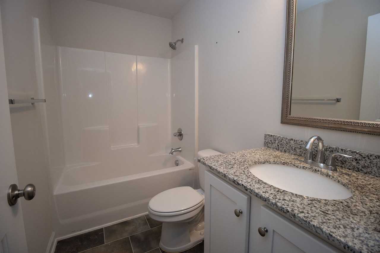 232 Bent Holly Dr - Photo 2 of 28