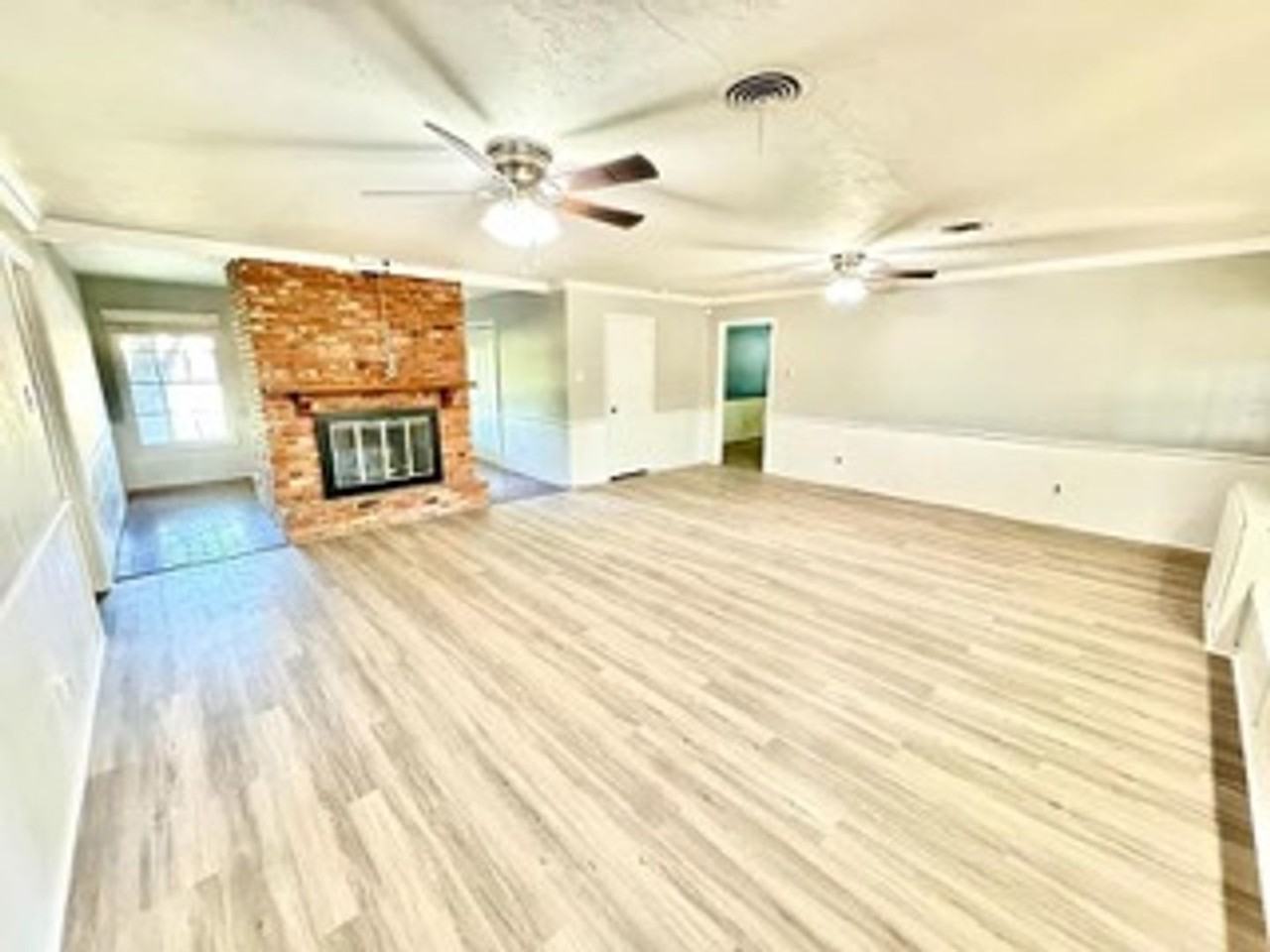 3412 60th St - Photo 3 of 17