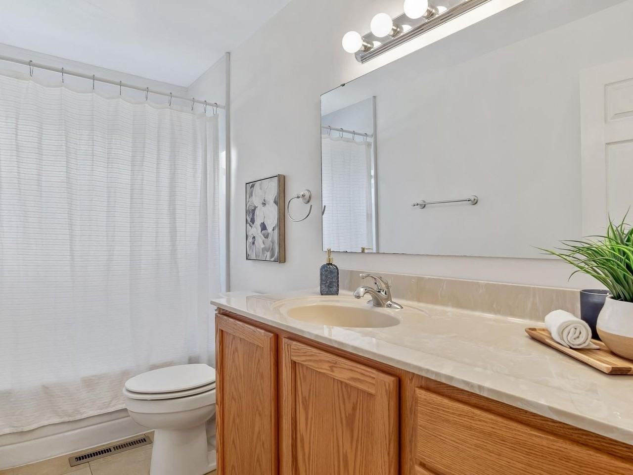 1805 Cornell Ave - Photo 3 of 7