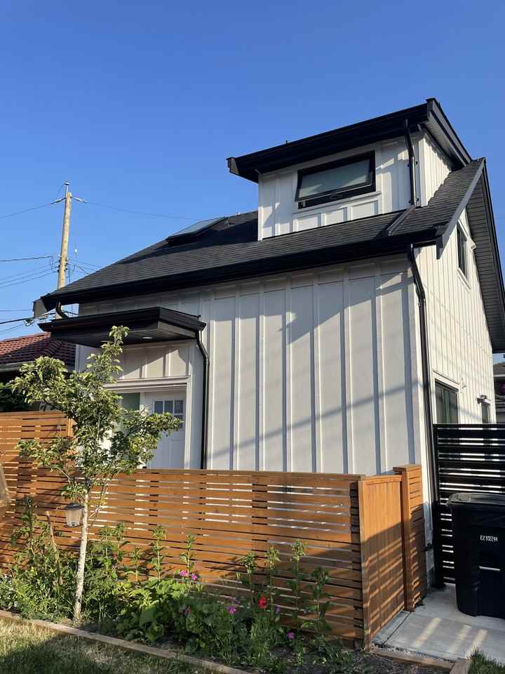 3214 East 44th Avenue - Photo 2 of 17