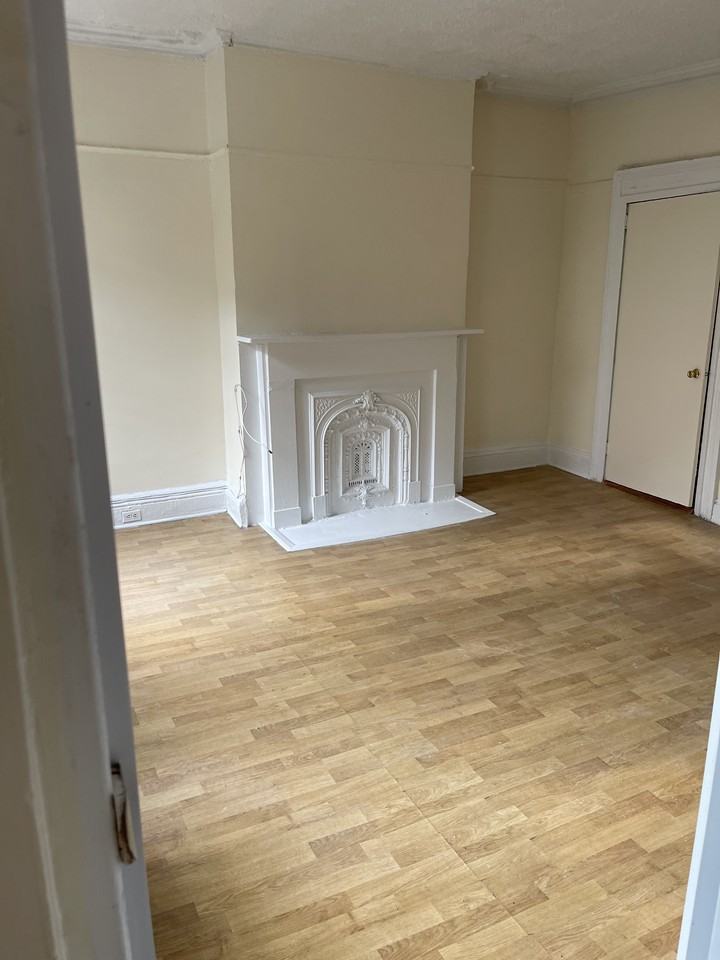 575 Classon Ave - Photo 3 of 8