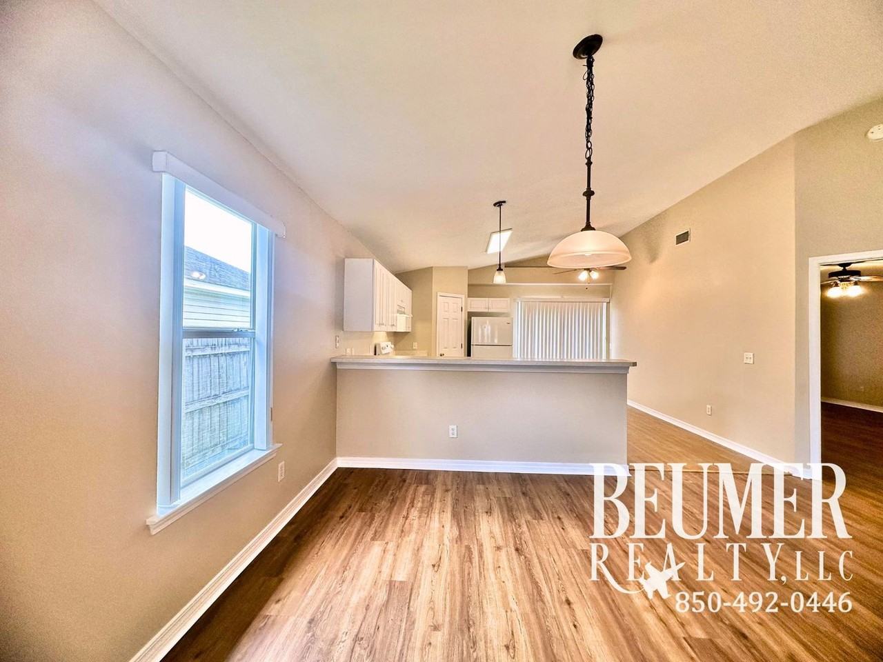 366 Mizzen Ln - Photo 3 of 37