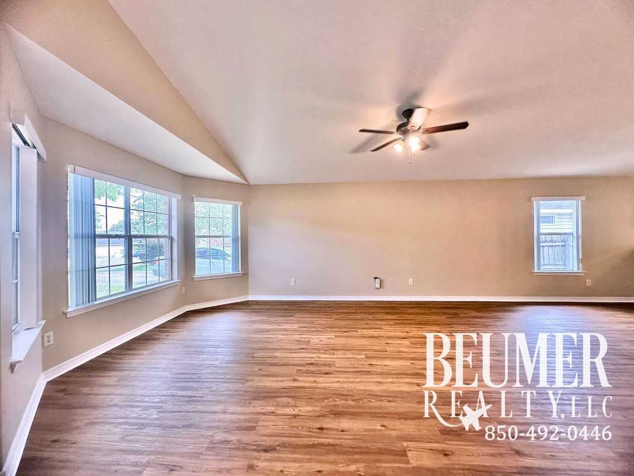 366 Mizzen Ln - Photo 2 of 37