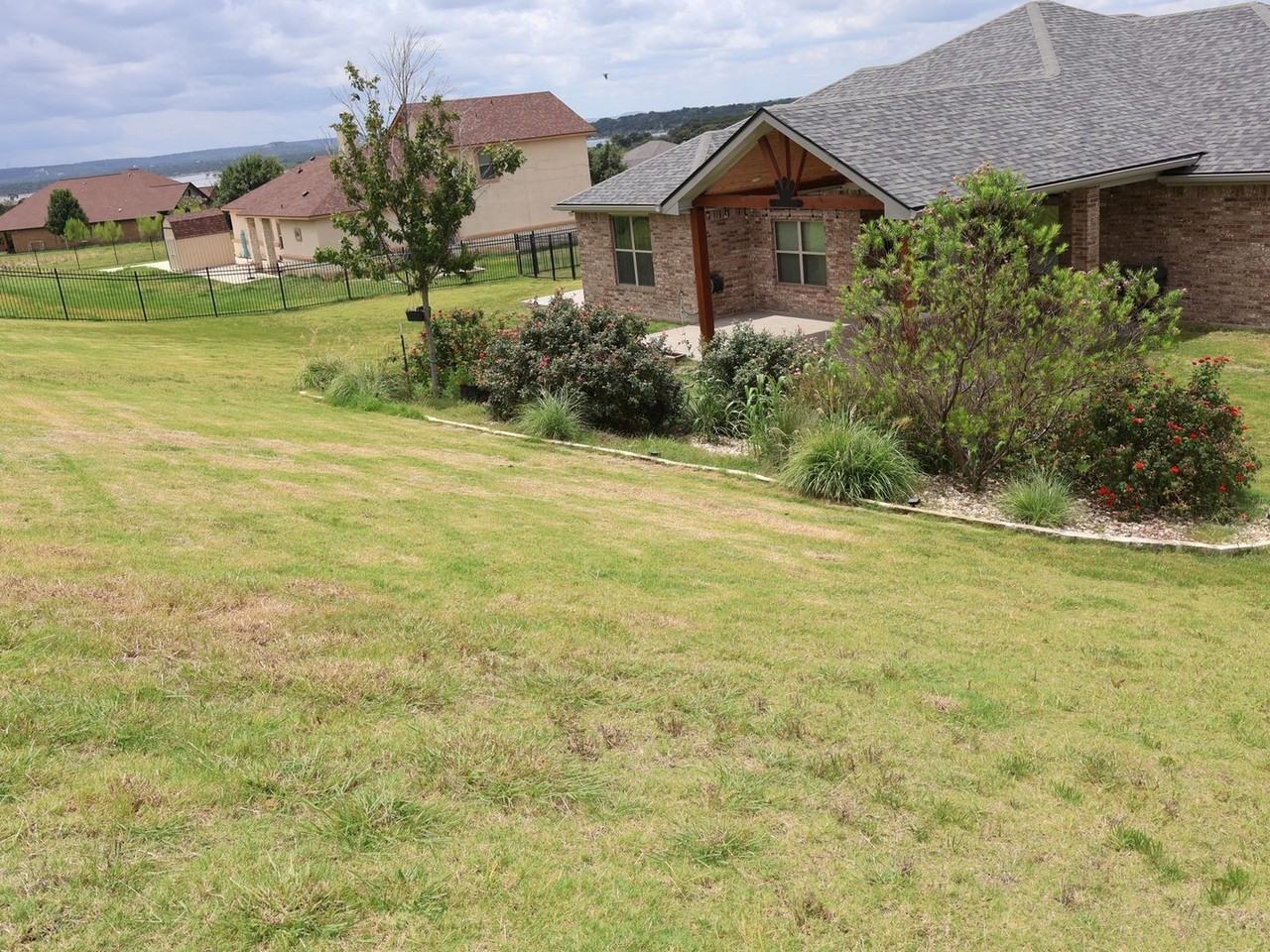 1911 River Rock Trl - Photo 4 of 16