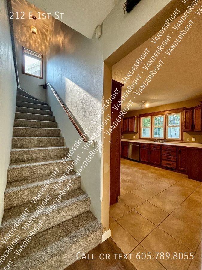 212 E 1st St - Photo 3 of 17