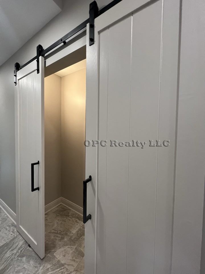 709 Webster St #NA - Photo 5 of 25