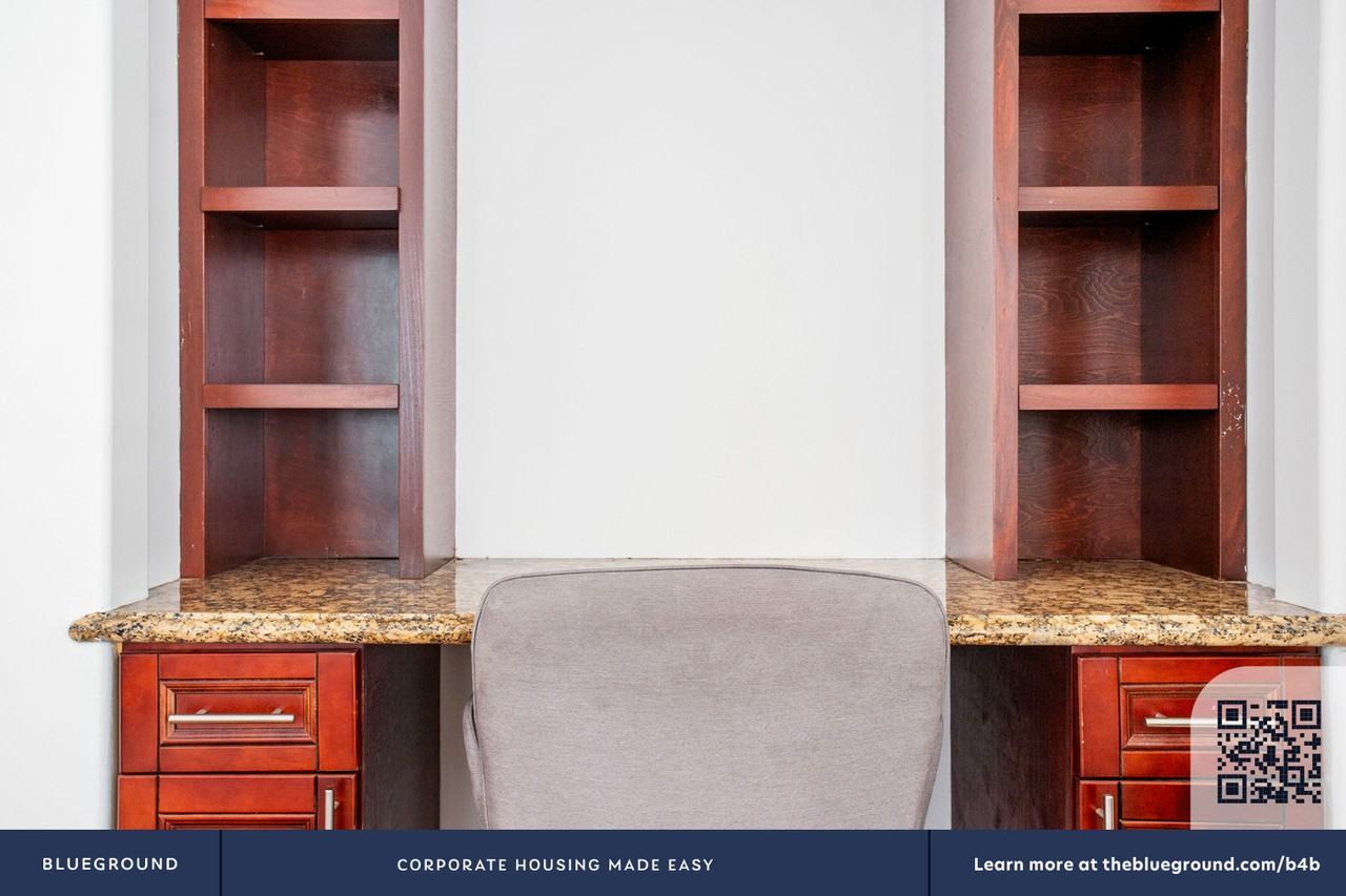 203 N Almont Dr #1218 - Photo 6 of 21