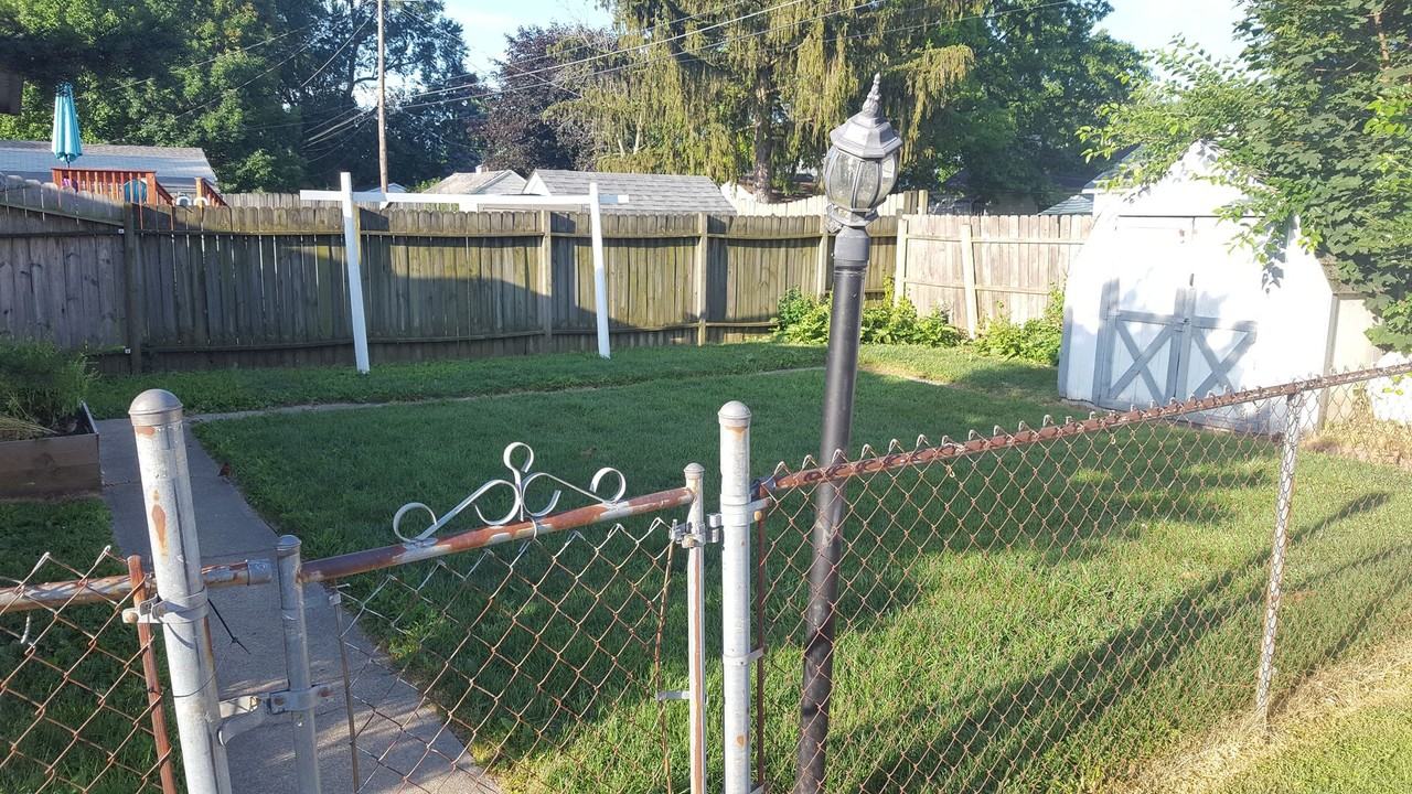 106 S 29th St - Photo 3 of 45