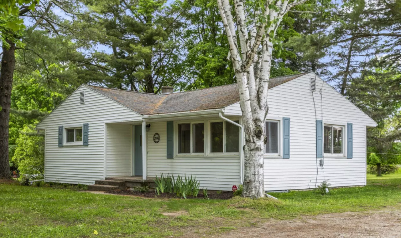 7896 Homestead Rd - Photo 3 of 18