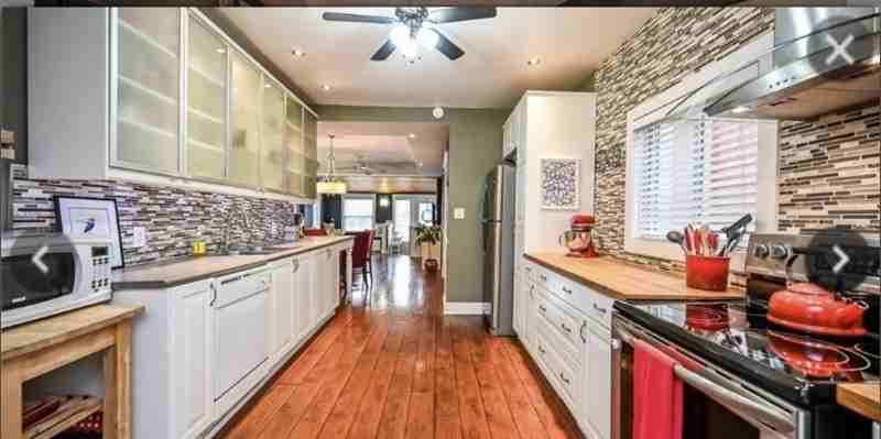 179 Dundurn St S - Photo 3 of 16