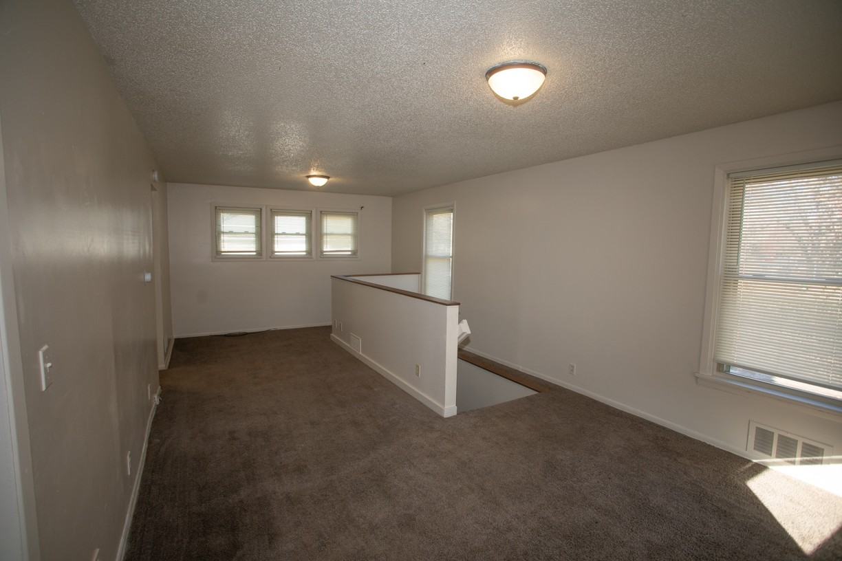 1717 N 32nd St - Photo 3 of 26