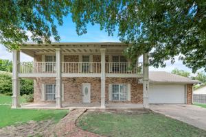 featured image of 743 Kings Ln