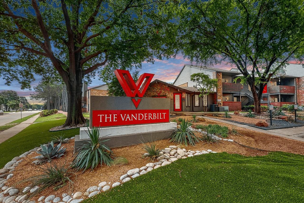 The Vanderbilt Apartments - Photo 2 of 50