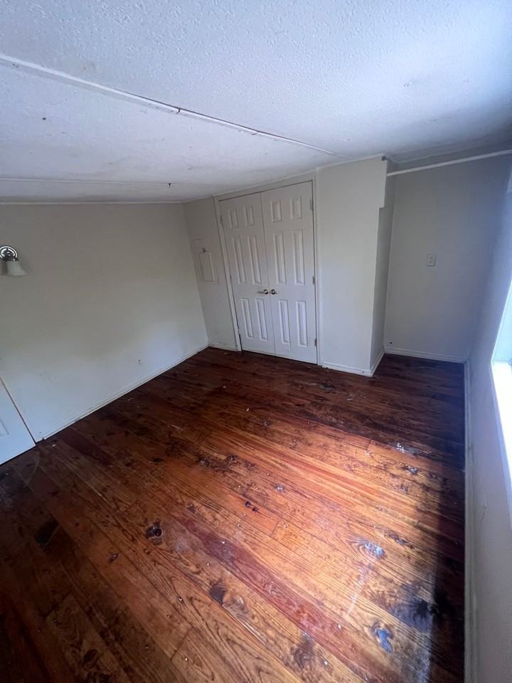 30002 Alisha Cir - Photo 2 of 6