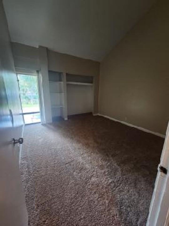 260 W Van Fleet Dr - Photo 3 of 6