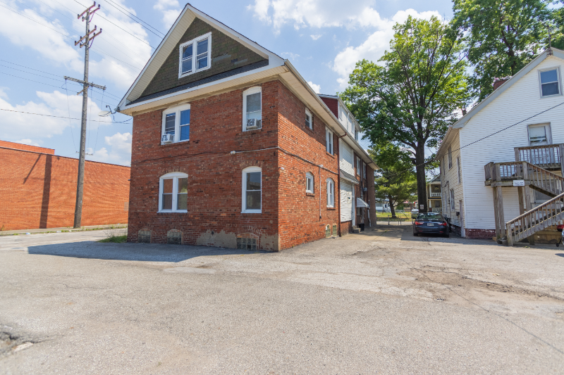 837 Wayside Rd #5 - Photo 2 of 7