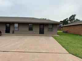 featured image of 2210 Apple Ave