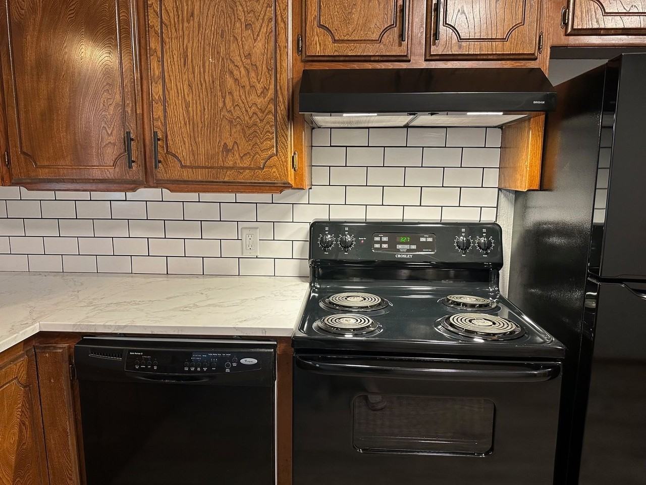 2210 Apple Ave - Photo 5 of 8