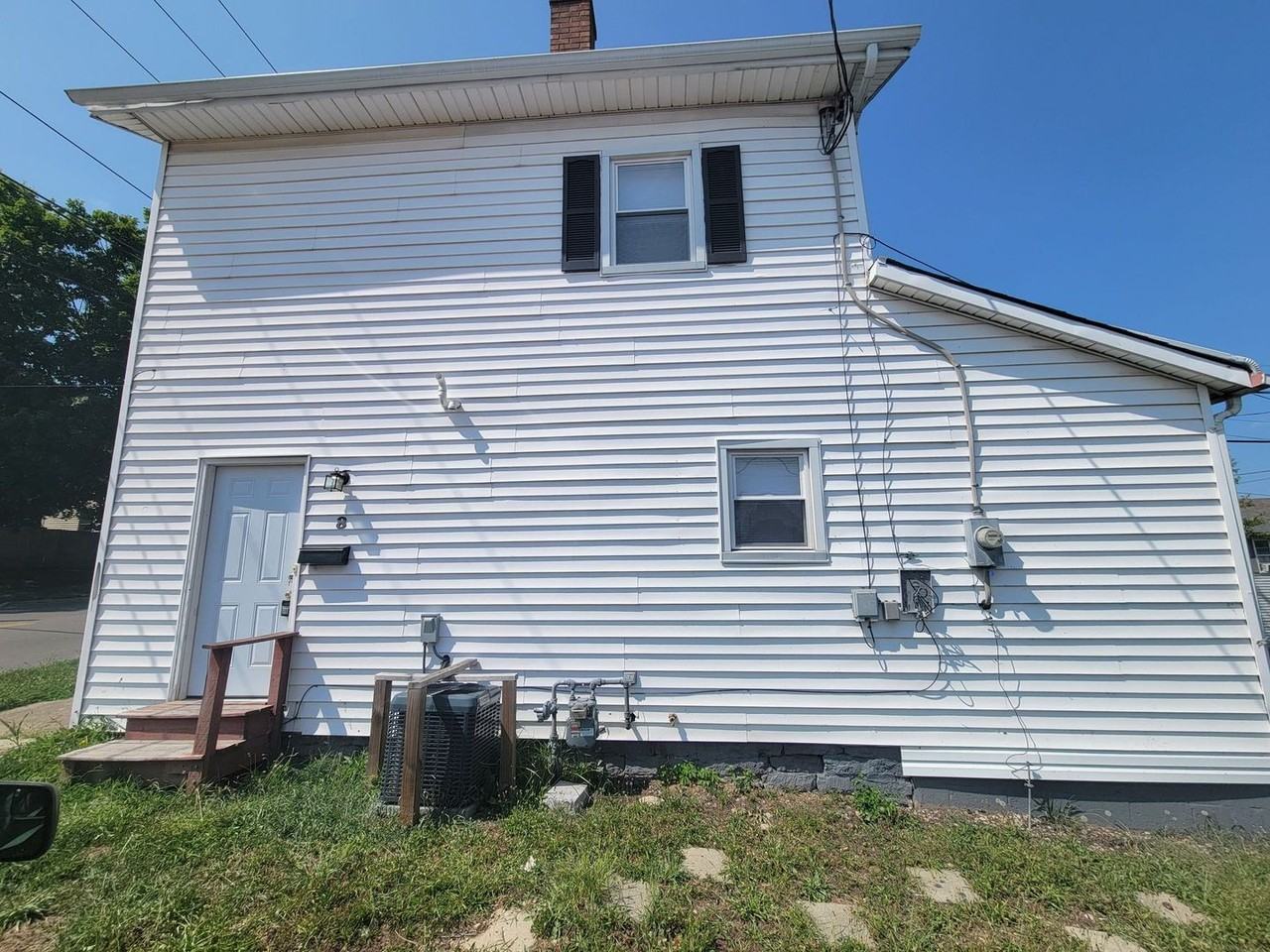 8 N Miami St - Photo 2 of 8