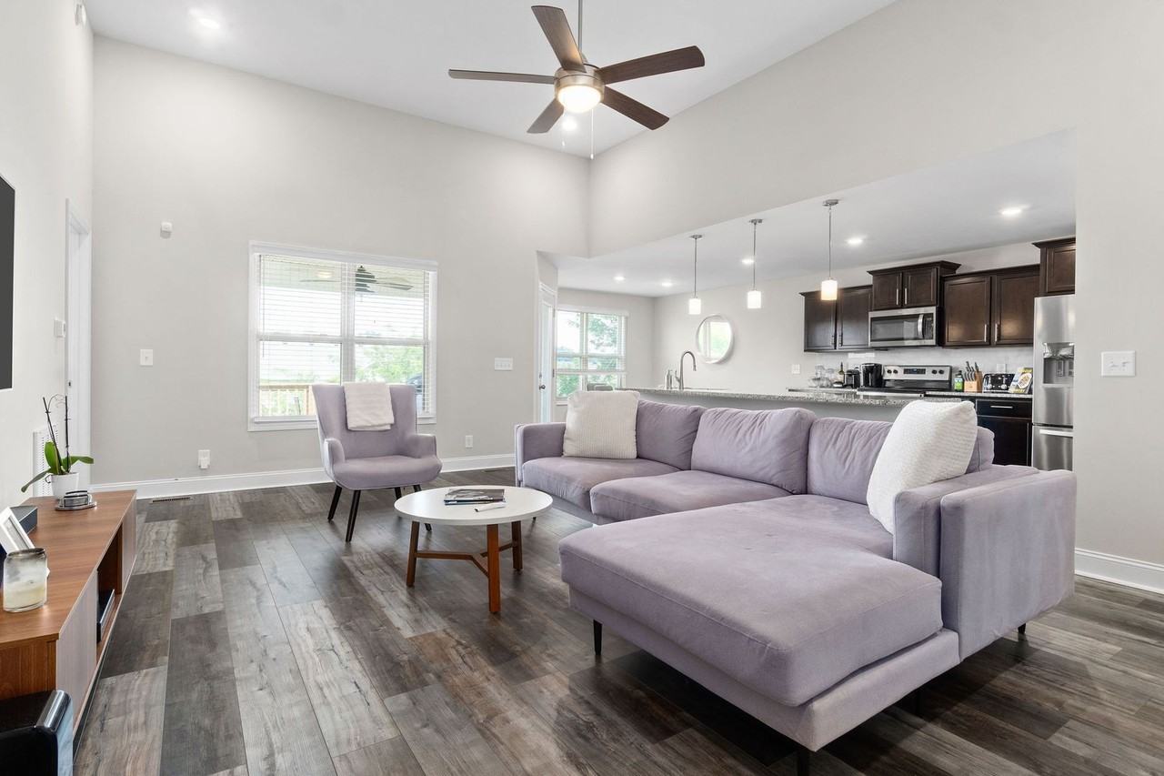 1151 Charles Thomas Dr - Photo 7 of 30