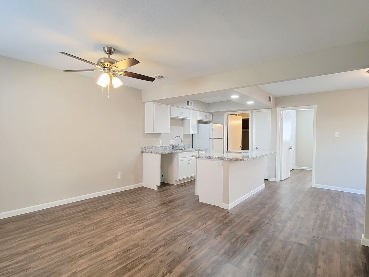 1924 Upland Dr - Photo 2 of 16