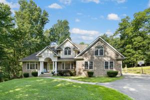 featured image of 17 Old Banks Dr